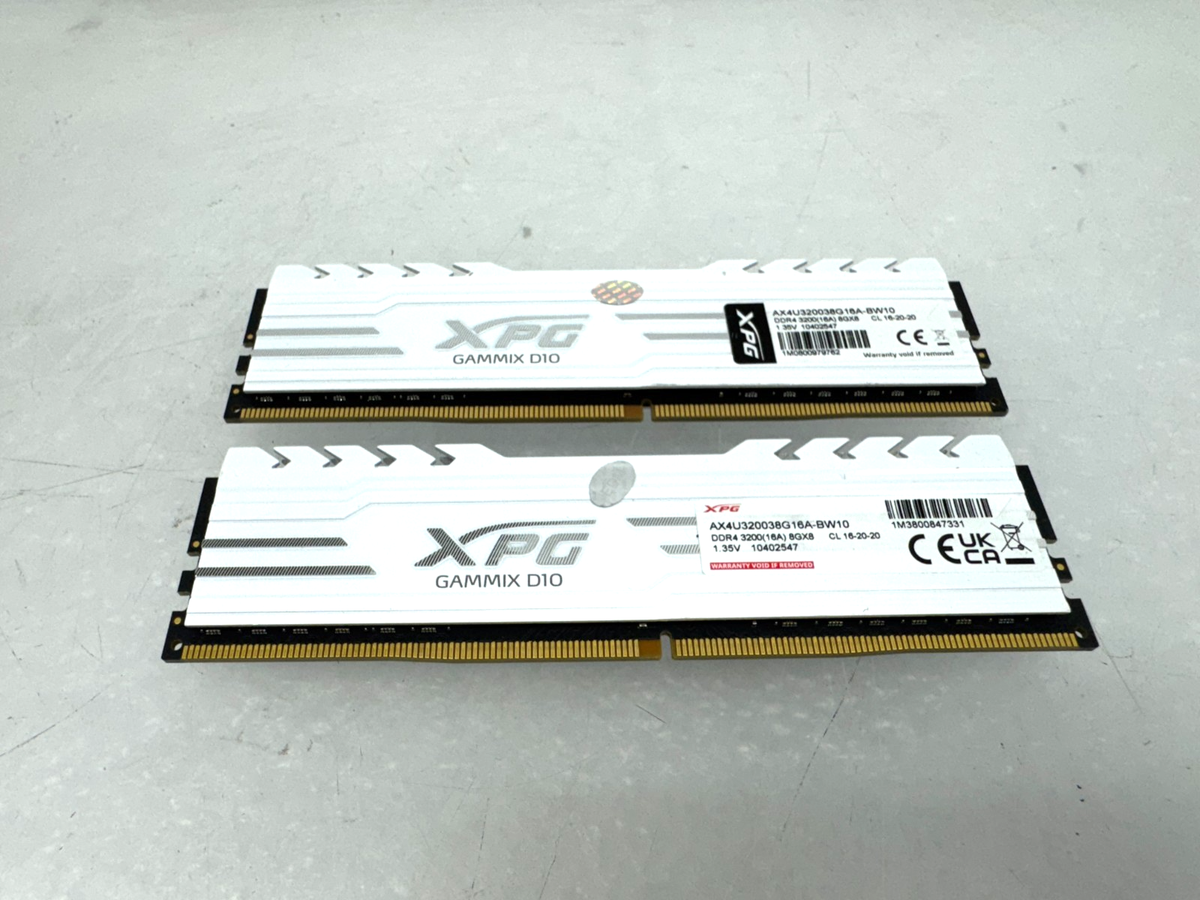 MEMORY 8GB DDR4 3200 UDIMM BLACK  D35