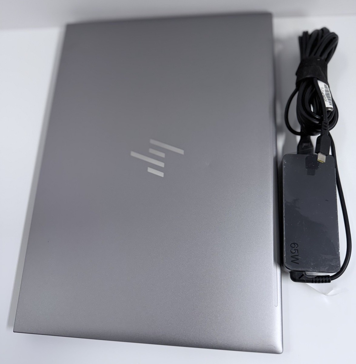 Z1 G1IU 9-285 RTX 5060 16GB 32GB 1T W11P